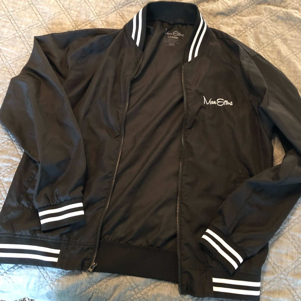 Max effort size large bomber jacket black and white